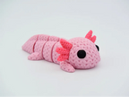 Figurine axolotl kawaii effet tricoté, détail du corps articulé