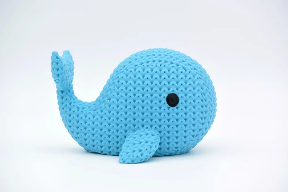 Figurine baleine kawaii effet tricoté, vue de face