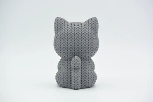 Figurine chat mignon avec cœur effet tricoté imprimée en 3D, vue 2