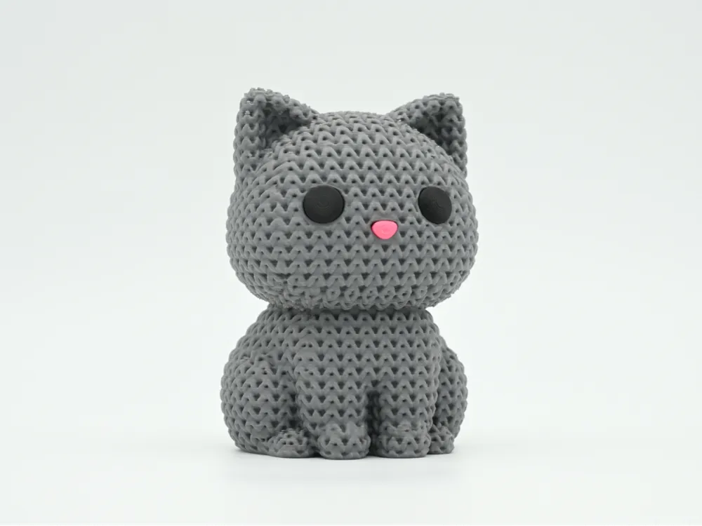 Figurine chat mignon effet tricoté imprimée en 3D, vue 3