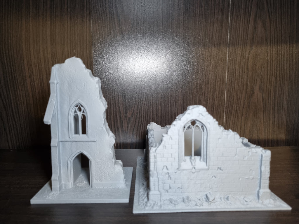 Façade gothique en ruine vue de face, décor de plateau de jeu, Tresor3D