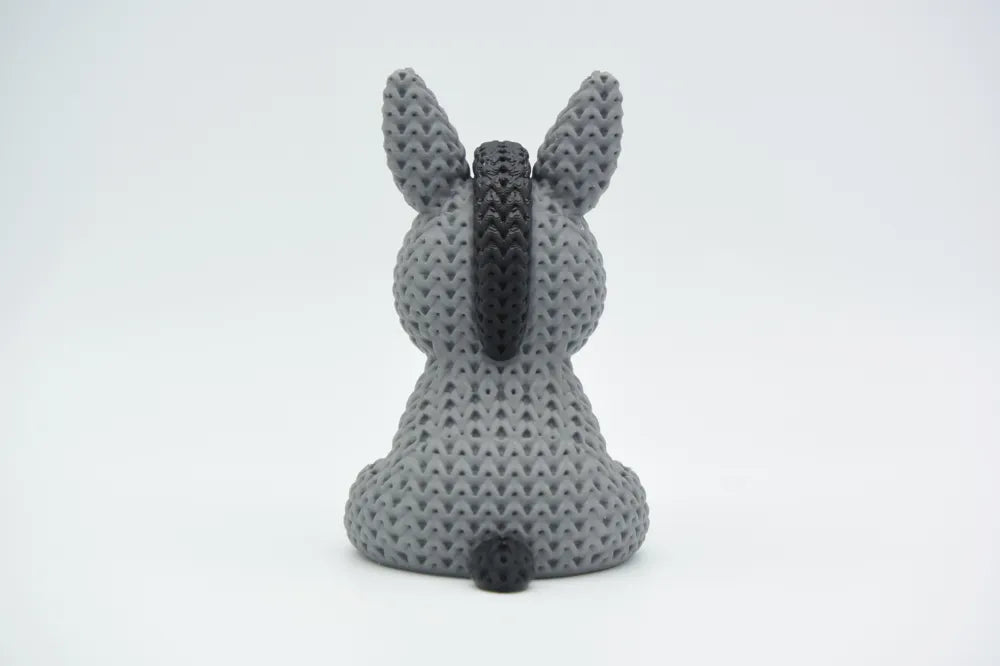Figurine âne kawaii effet tricoté, vue de profil