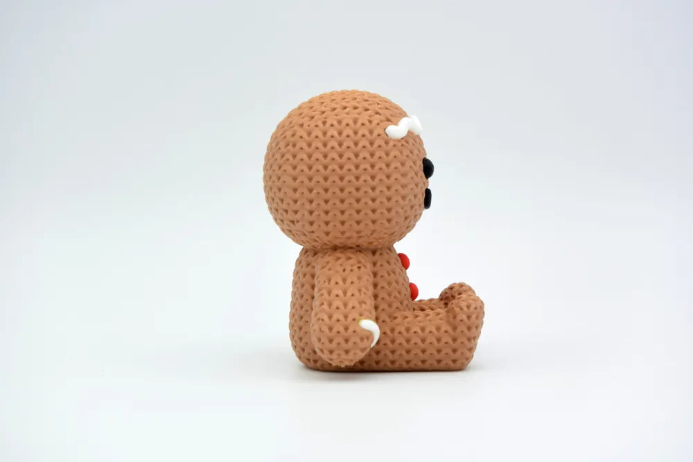 Figurine bonhomme de pain d'épices de noël kawaii effet tricoté, vue de face