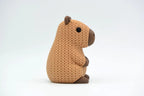 Figurine capybara kawaii effet tricoté, vue de profil