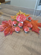 Ensemble de champignons décoratifs sous-bois, tailles assorties, chapeaux rouges tachetés, Tresor3D