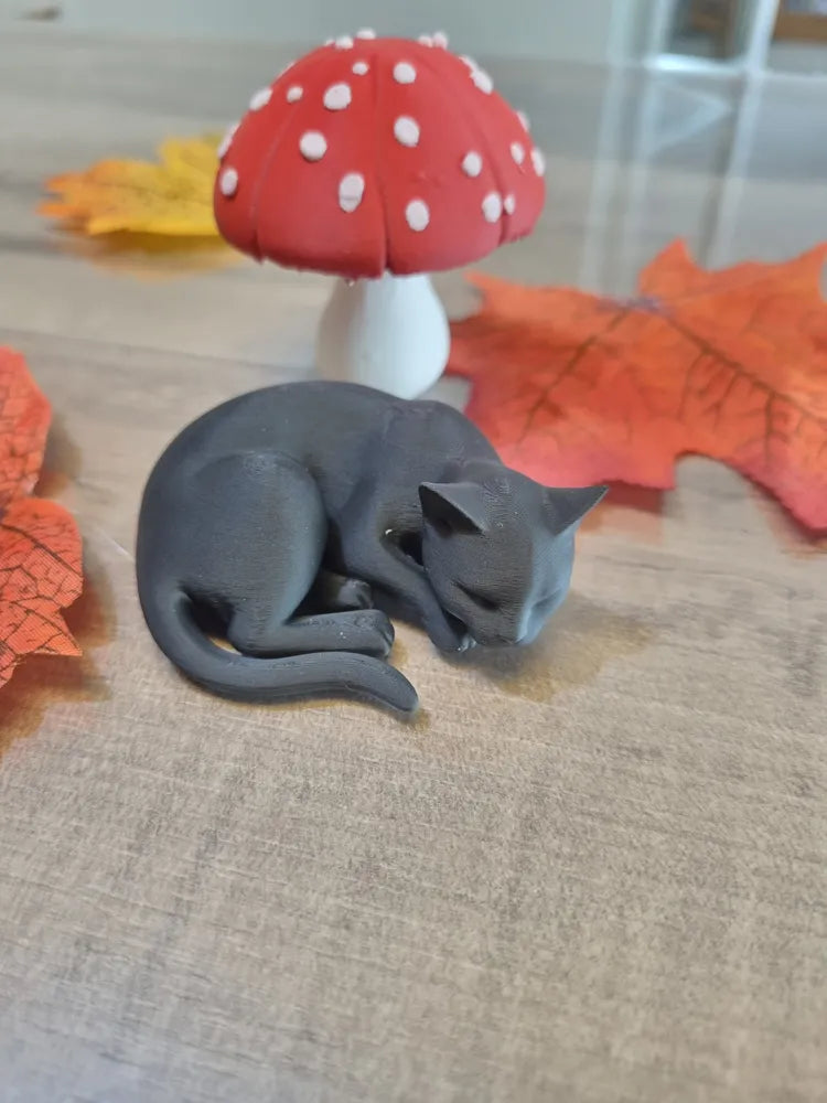 Détail des lignes douces du chat endormi en PLA biosourcé, Tresor3D