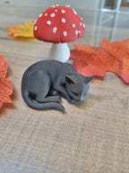 Détail des lignes douces du chat endormi en PLA biosourcé, Tresor3D
