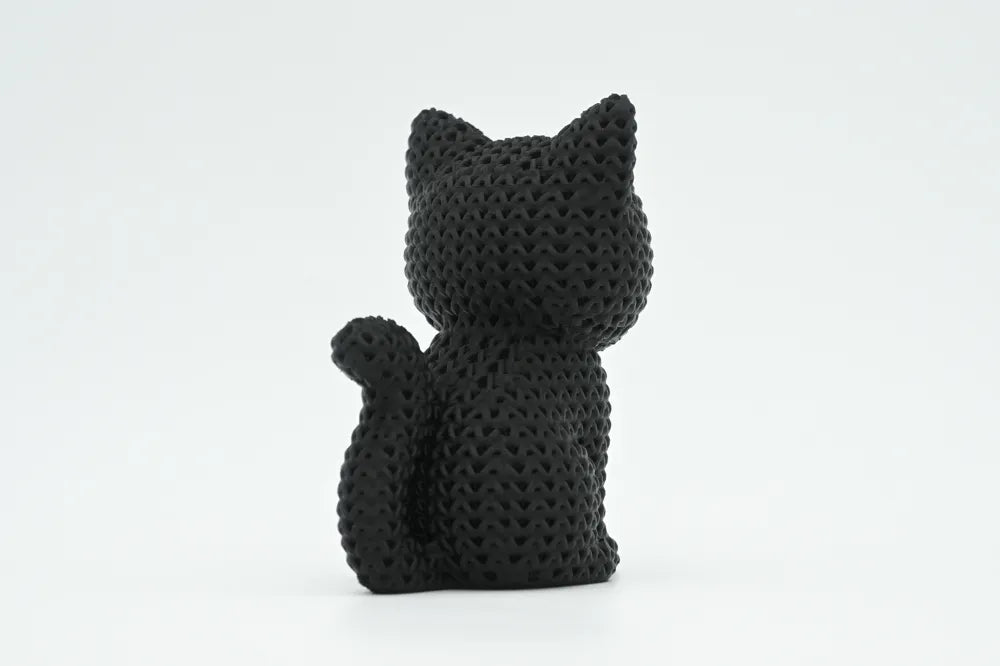 Figurine chat noir d'halloween kawaii effet tricoté, vue arrière