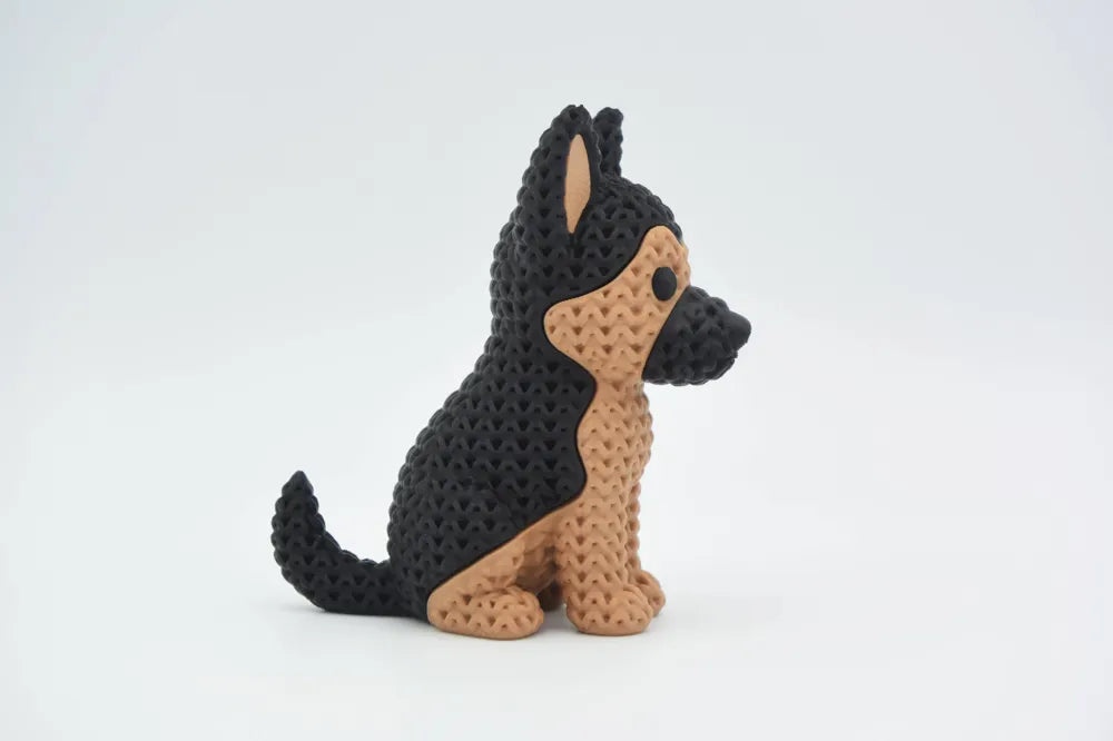 Figurine chien berger allemand kawaii effet tricoté, vue arrière