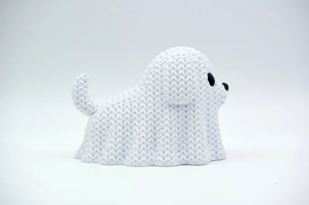 Figurine fantôme de chien d'halloween kawaii effet tricoté, vue arrière