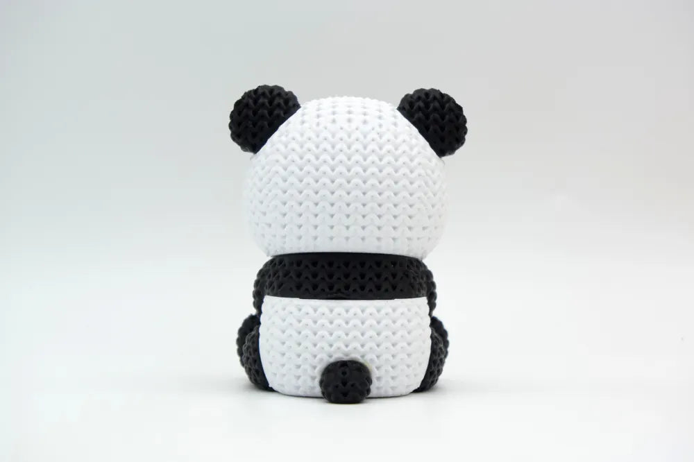 Figurine panda kawaii effet tricoté, vue de face