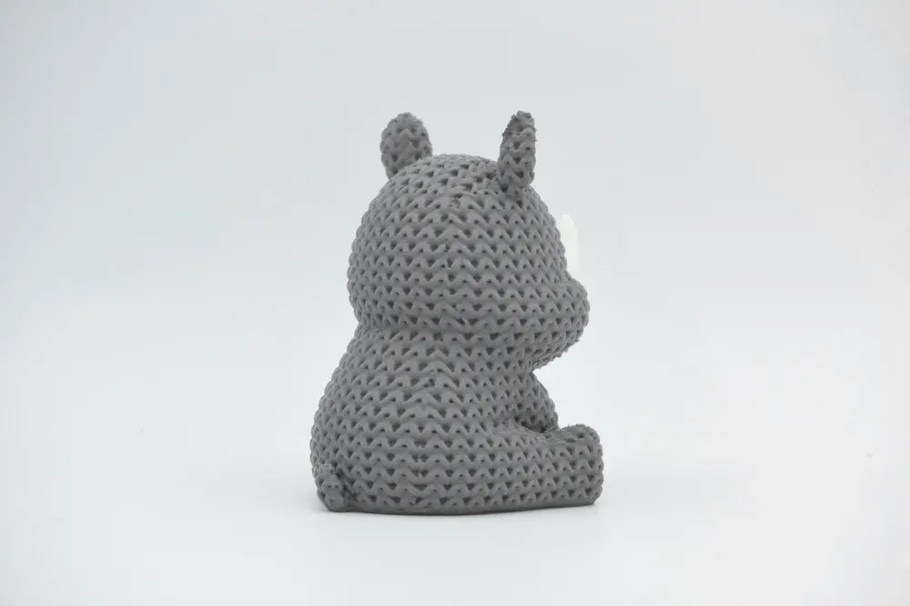Figurine rhinocéros kawaii effet tricoté, vue de face