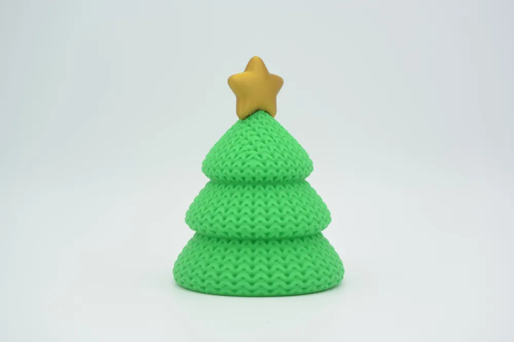 Figurine sapin de noël kawaii effet tricoté, vue de profil