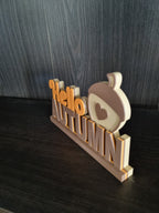 Lettrage Hello Autumn sur socle, mise en scène automnale, Tresor3D