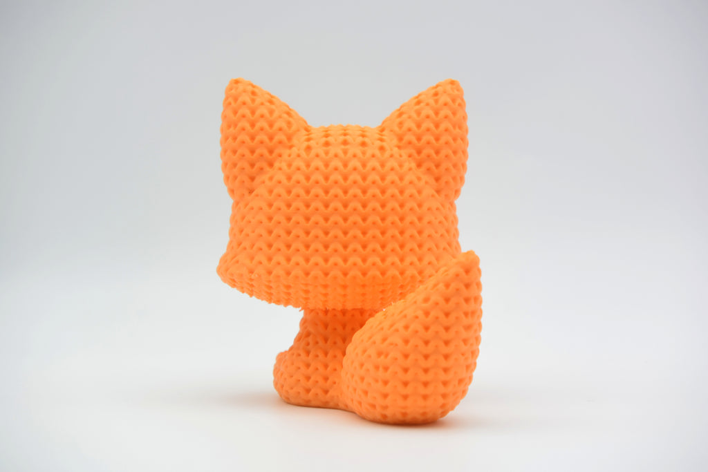 Figurine Renard Kawaii 🦊 Effet Crochet 3D Amigurumi – Déco Mignonne